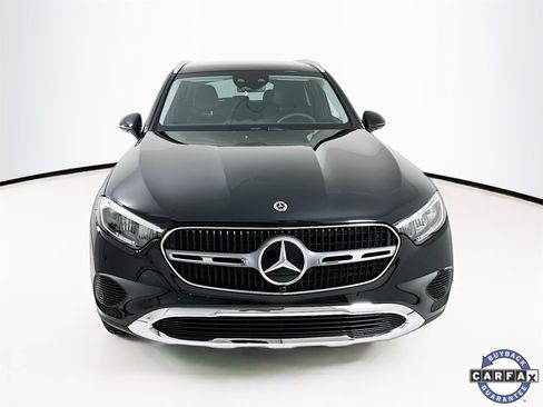 Used 2025 Mercedes-Benz GLC 350e 4MATIC image 2