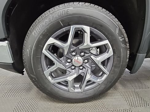 New 2026 GMC Sierra 1500 SLE w/ Preferred Package image 42