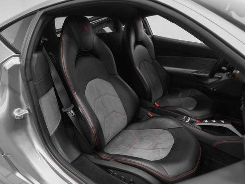 Certified 2018 Ferrari 488 GTB RWD image 21