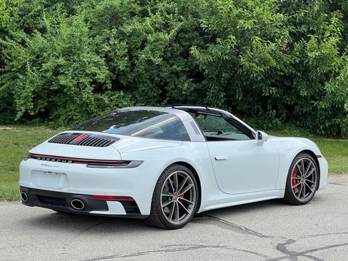 Certified 2021 Porsche 911 Targa 4S w/ Premium Package image 11