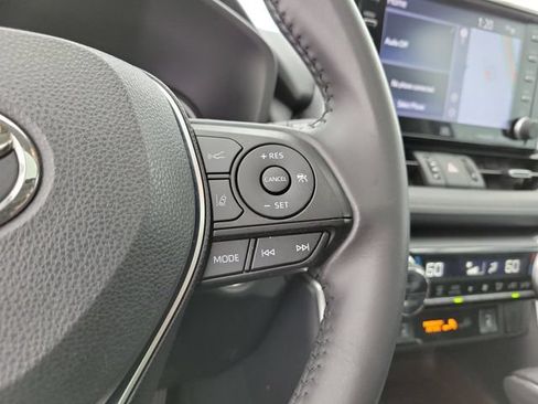 Used 2019 Toyota RAV4 Limited FWD image 26