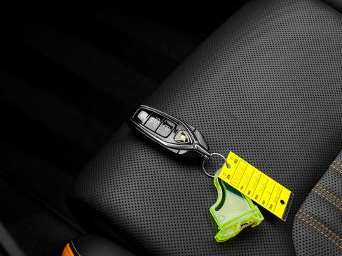 Used 2024 Lamborghini Urus S AWD/4WD image 66