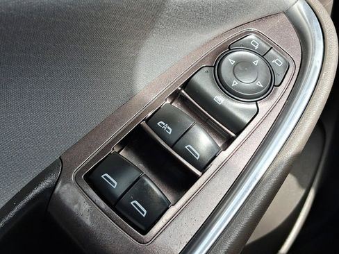 Used 2016 Chevrolet Malibu LT FWD image 13
