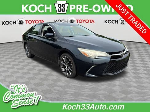 Used 2015 Toyota Camry XSE w/ Moonroof Package FWD image 1