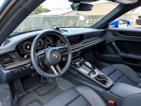 Certified 2025 Porsche 911 Carrera S RWD image 4