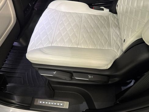 Certified 2026 Cadillac Escalade V AWD/4WD image 17