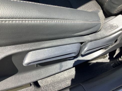 Used 2025 Honda Civic Sport image 25