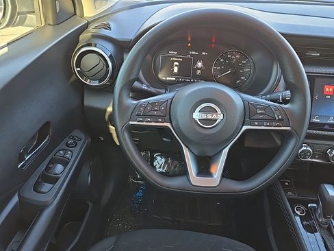 Used 2024 Nissan Kicks SV w/ Interior Electronics Package image 28