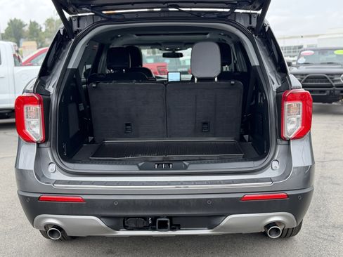 Certified 2023 Ford Explorer Limited w/ Hybrid Equipment Group 310A image 9