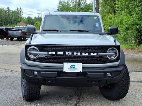 New 2026 Ford Bronco Outer Banks w/ Sasquatch Package AWD/4WD image 3