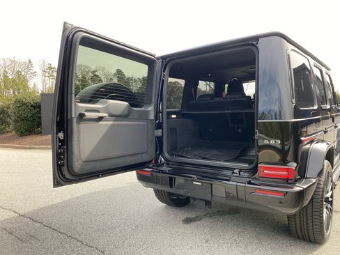 Used 2025 Mercedes-Benz G 63 AMG 4MATIC w/ Manufactur Interior Package image 38