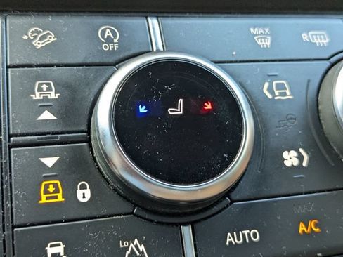 Used 2024 Land Rover Defender 130 X AWD/4WD image 23