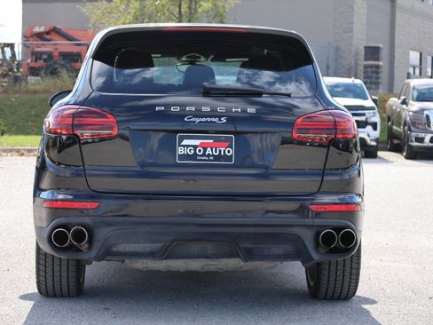 Used 2015 Porsche Cayenne S image 10