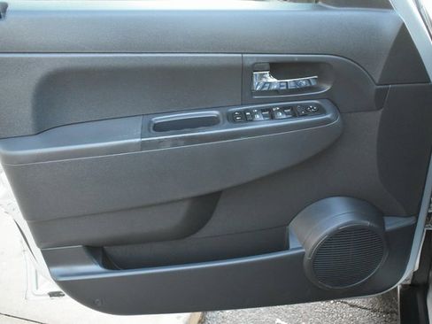 Used 2012 Jeep Liberty Sport w/ Popular Equipment Group image 14