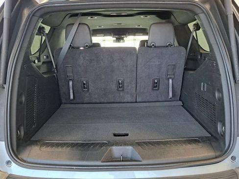 Used 2024 Chevrolet Suburban LT AWD/4WD image 31