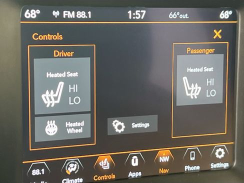 Used 2022 Jeep Renegade Latitude w/ Convenience Group AWD/4WD image 20