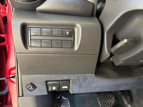 Used 2021 Nissan Kicks SR w/ SR Premium Package FWD image 22