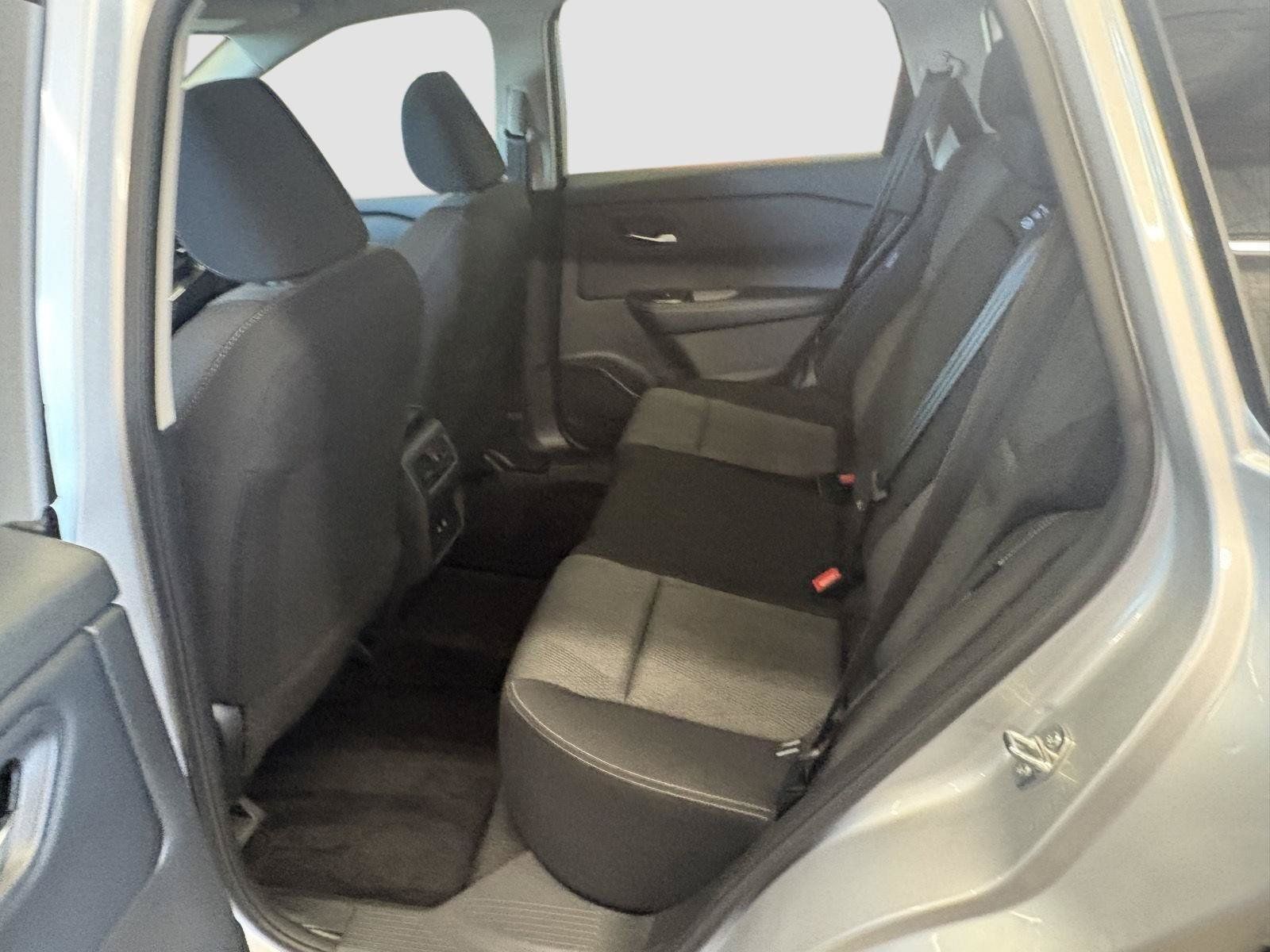 Used 2024 Nissan Rogue SV AWD/4WD image 23