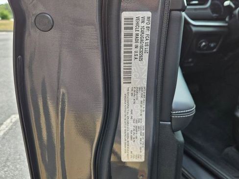 New 2025 Jeep Grand Cherokee Altitude image 7