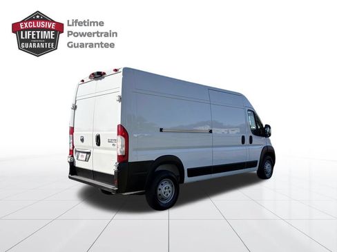 Used 2025 RAM ProMaster 2500 w/ Convenience Group FWD image 9