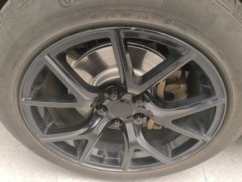 Used 2021 Jeep Grand Cherokee L Laredo w/ Luxury Tech Group I image 31