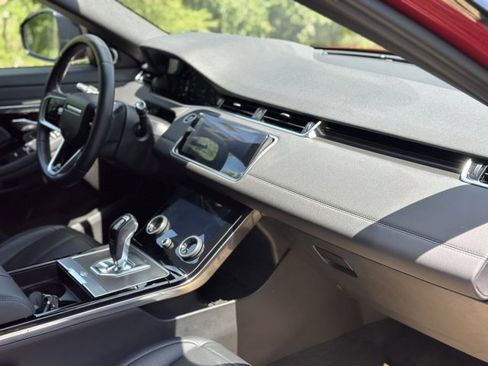 Certified 2022 Land Rover Range Rover Evoque SE image 19