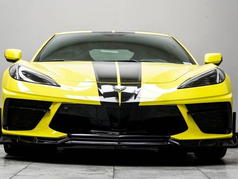Used 2020 Chevrolet Corvette Stingray Preferred Cpe w/ 2LT Preferred Equipment Group RWD image 8