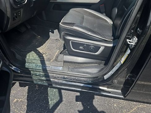 Used 2021 RAM 1500 Laramie AWD/4WD image 11