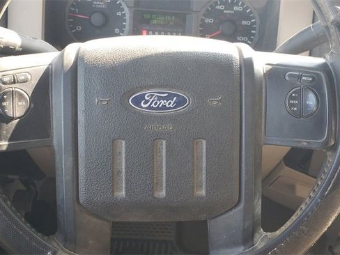 Used 2008 Ford F250 XLT image 12