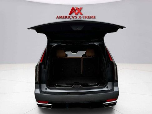 Used 2021 Cadillac Escalade Premium Luxury image 57