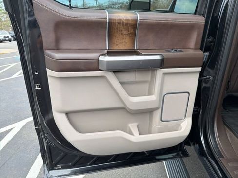 Used 2019 Ford F350 Limited AWD/4WD image 27