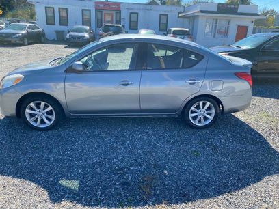 Used 2014 Nissan Versa SL
