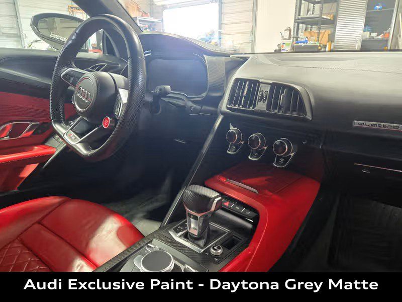 Used 2017 Audi R8 V10 w/ Carbon Exterior Package AWD/4WD image 15