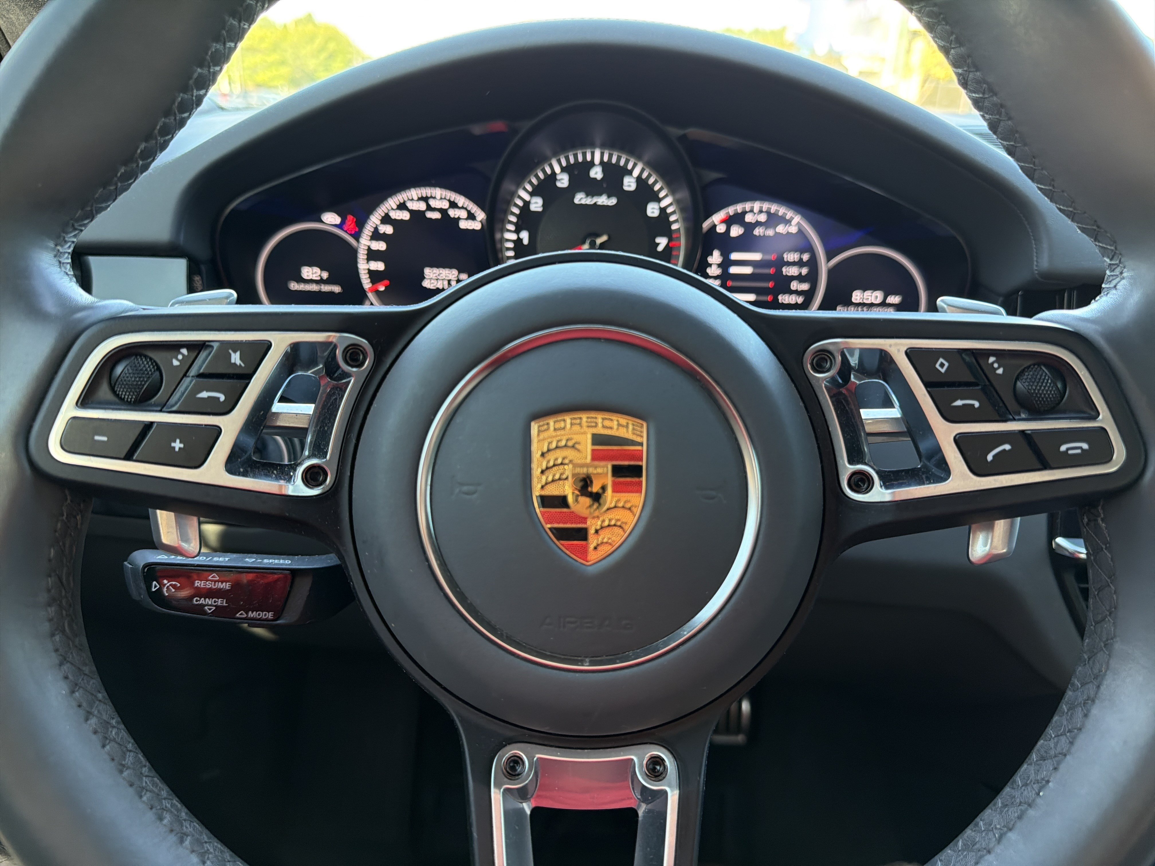 Used 2020 Porsche Cayenne Turbo AWD/4WD image 8