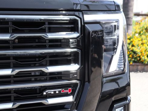 Used 2024 GMC Sierra 2500 AT4 w/ AT4 Preferred Package AWD/4WD image 51