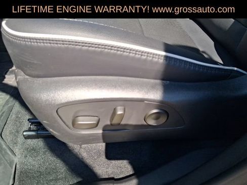Used 2025 GMC Acadia Denali w/ LPO, Floor Liner Package AWD/4WD image 12