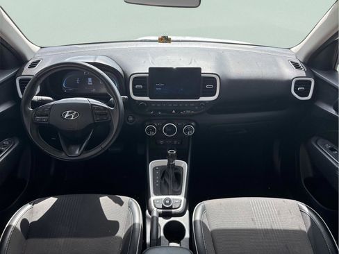 Used 2023 Hyundai Venue Limited FWD image 26