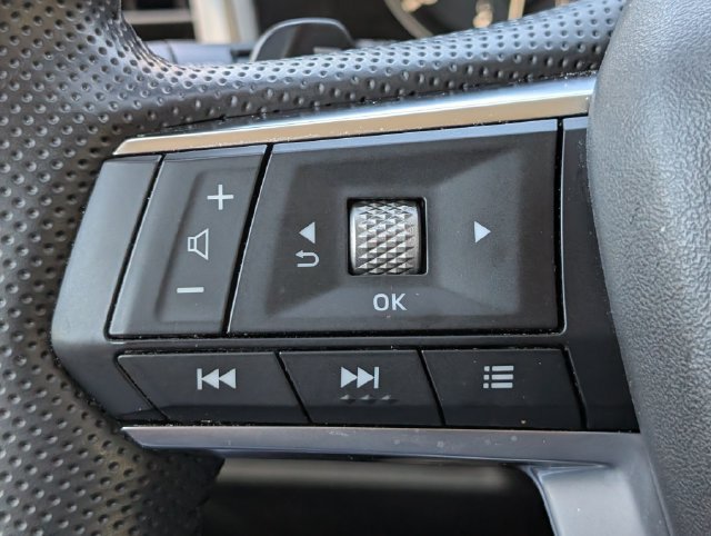 Used 2025 Mitsubishi Outlander SE FWD image 24
