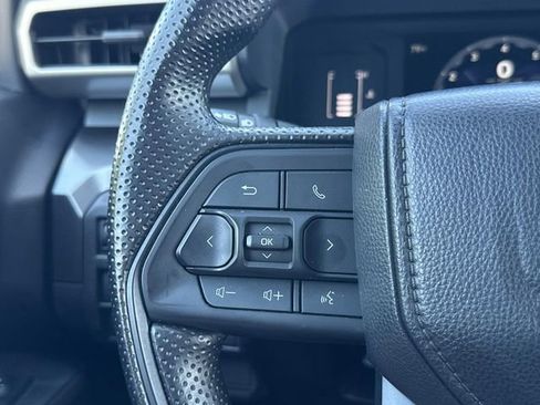 Used 2025 Toyota Tacoma SR5 image 19