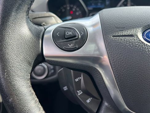 Used 2016 Ford Escape Titanium FWD image 16