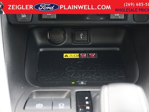 Used 2022 Toyota RAV4 XSE image 23