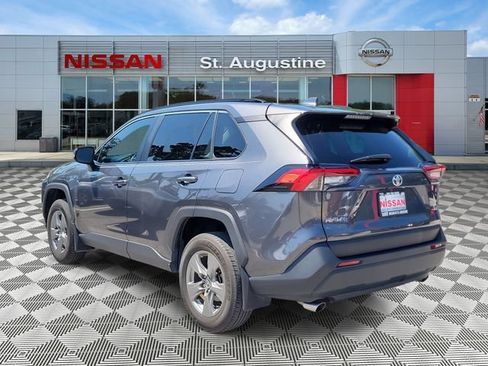 Used 2025 Toyota RAV4 XLE w/ Convenience Package FWD image 4