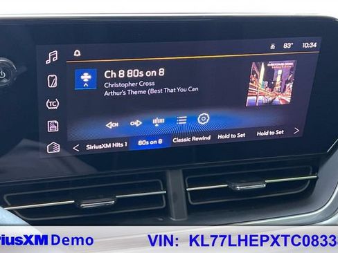 Used 2026 Chevrolet Trax LT FWD image 38