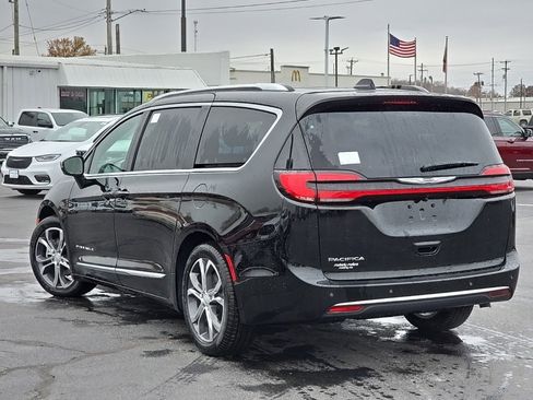 New 2026 Chrysler Pacifica Pinnacle image 63