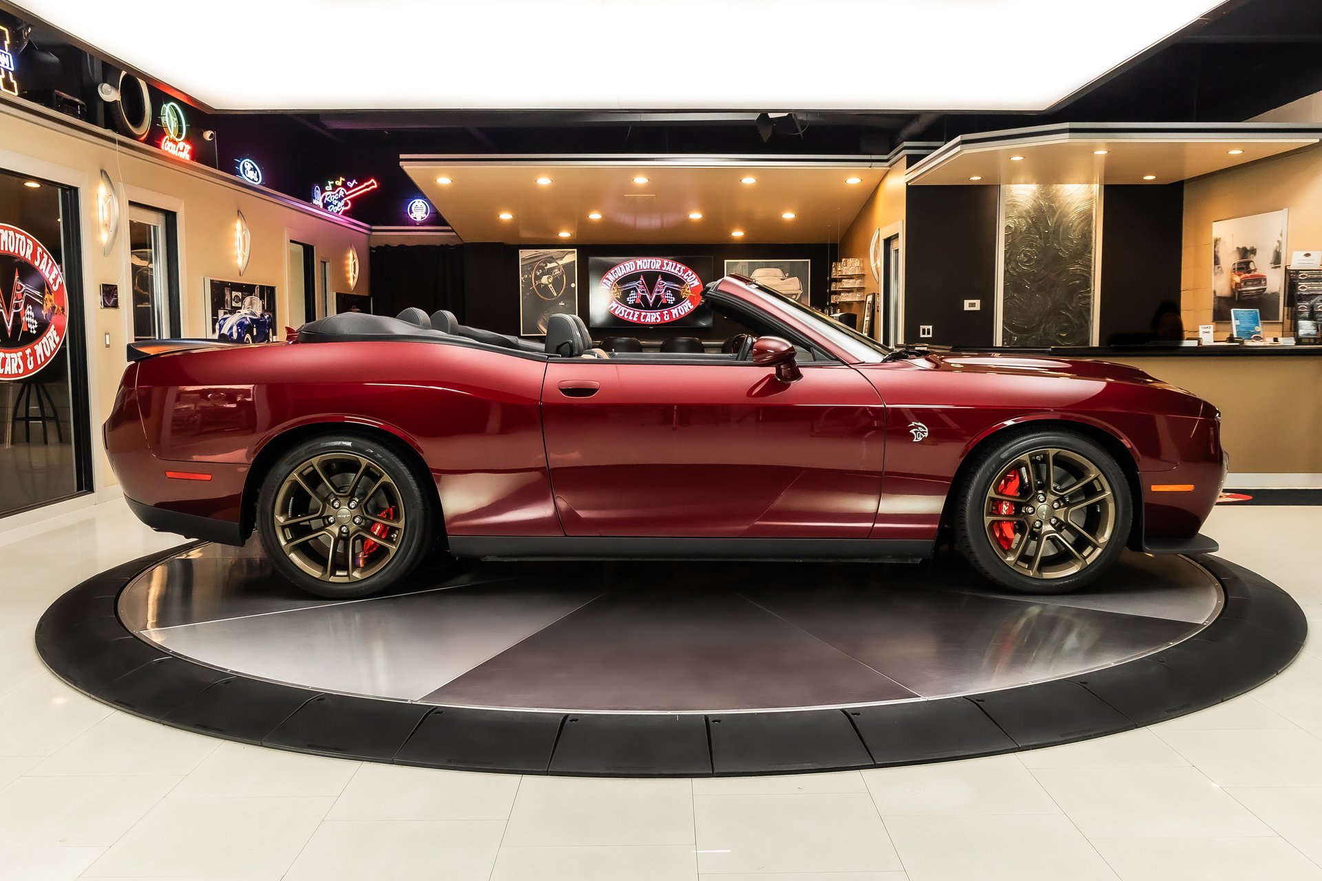 Used 2023 Dodge Challenger SRT Hellcat RWD image 12