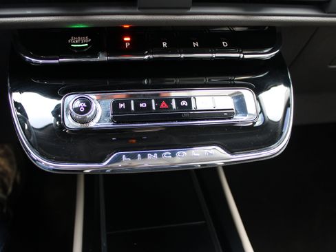 Used 2023 Lincoln Corsair Standard image 21