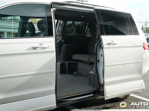 Used 2010 Honda Odyssey EX image 8