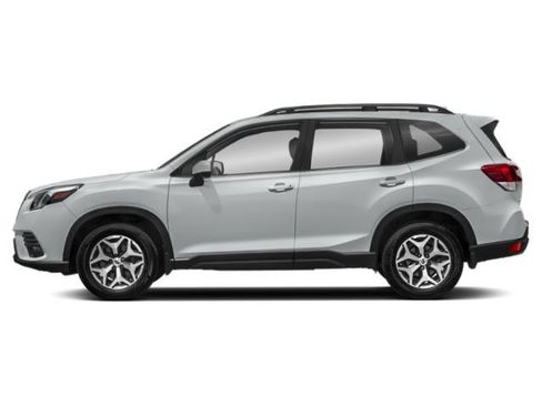 Used 2023 Subaru Forester Premium AWD/4WD image 3