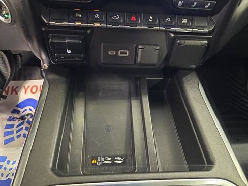 Used 2021 Chevrolet Silverado 1500 LTZ w/ LTZ Convenience Package II AWD/4WD image 26