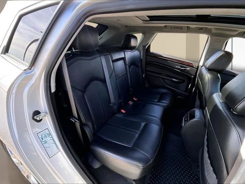 Used 2015 Cadillac SRX Luxury image 29